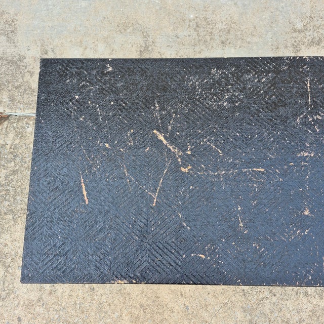 Baker Furniture Company Mid-20th Century Asian Ming Style Rectangular Black Lacquered Grasscloth Coffee Table (48x24") For Sale - Image 4 of 15