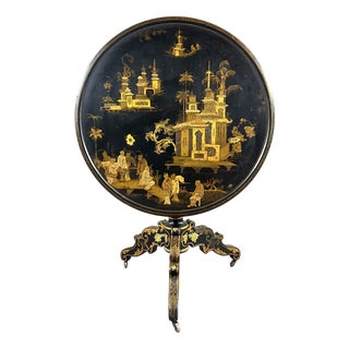 19th Century Japanese Folding Table in Lacquered Wood with Gilt Decoration For Sale