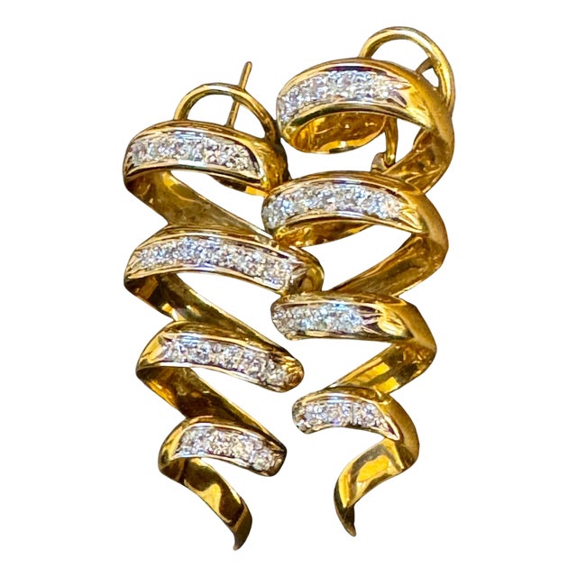 2 Carat Diamond VS Quality Long Earrings Women , 18 Karat Yellow Gold 18.9 Grams For Sale