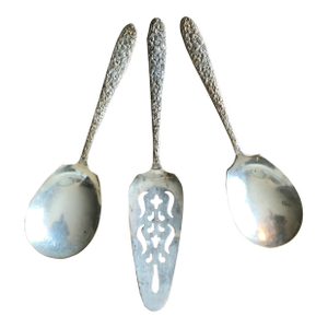 Early 20th Century Stieff Rose Silver Plate in the Repousse Pattern - 3pcs