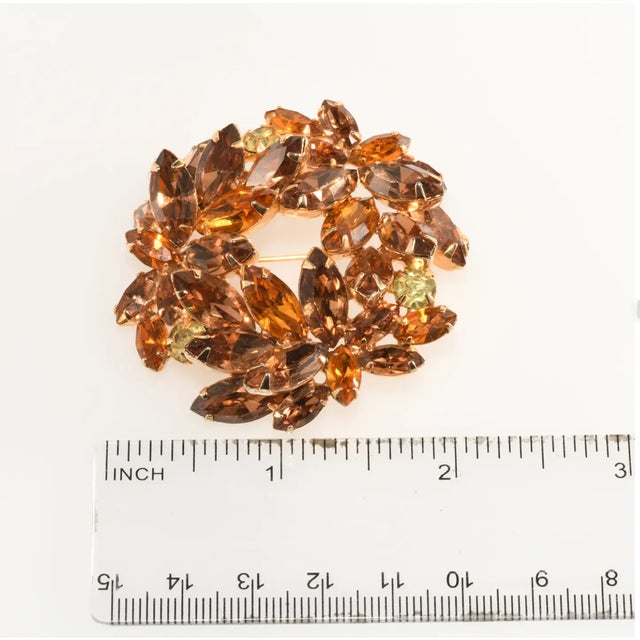 Abstract Vintage Napier Rhinestone Brooch Rhinestones Gold-Plated For Sale - Image 3 of 4