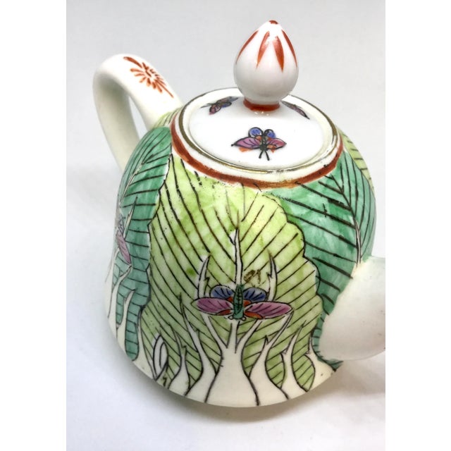 Late 20th Century Chinese Porcelain Hand Painted Tobacco Leaf Teapot For Sale - Image 5 of 13
