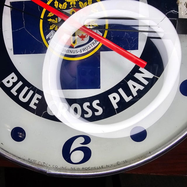 Glass Vintage Member Hospital Blue Cross Plan Clock Bubble Glass Pam Advertising For Sale - Image 7 of 12