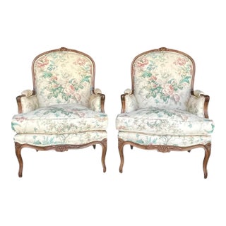Vintage Pair of Louis XV Style Floral Upholstered Bergère Accent Chairs English Country House For Sale