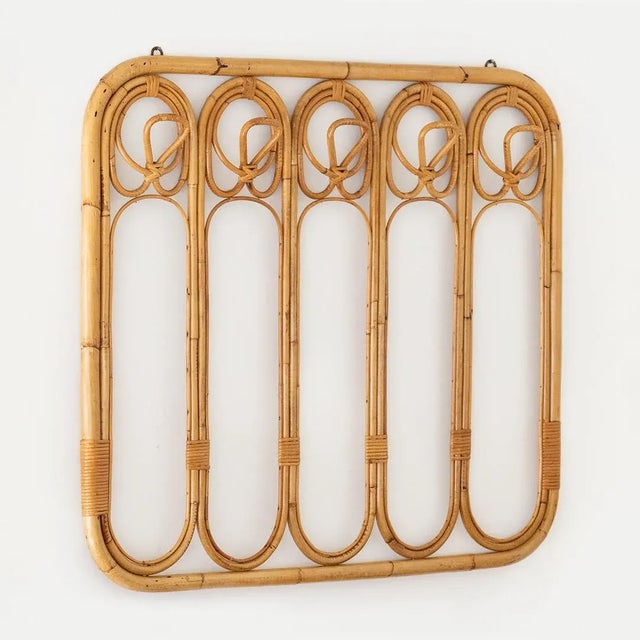 1960s Italian Bamboo and Rattan Wall Rack For Sale In Los Angeles - Image 6 of 9