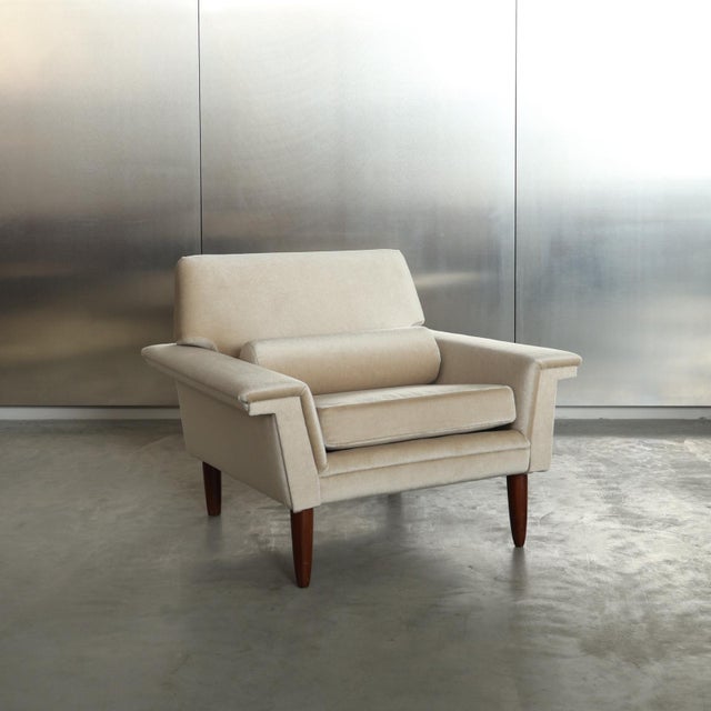 Mid-Century Modern Lounge Chair in Mohair, 1967 For Sale - Image 6 of 16