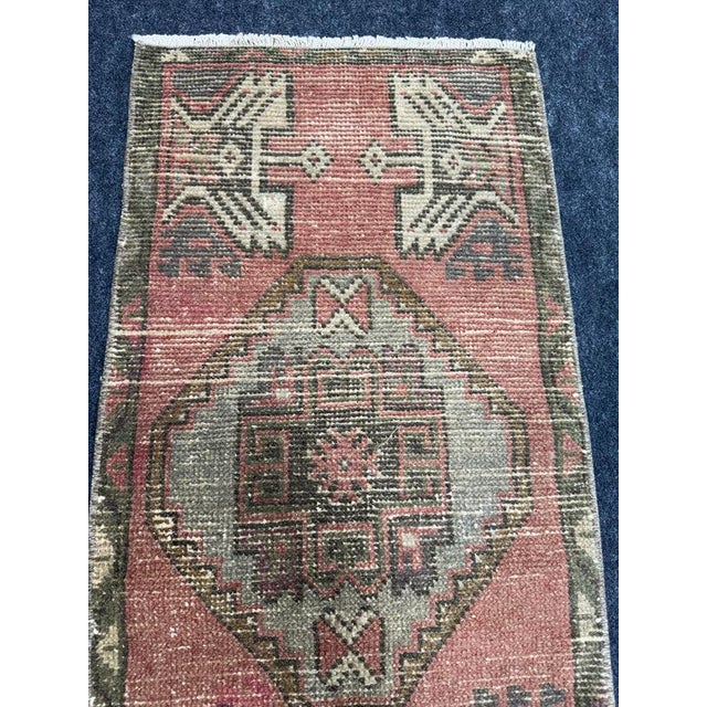Turkish Yastik Rug 1'7" x 3'3" For Sale - Image 4 of 5