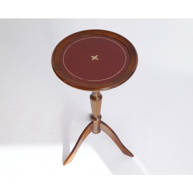 Small Victorian Style Mahogany Wine Table or Plant Stand with Red Leather Top For Sale - Image 4 of 9