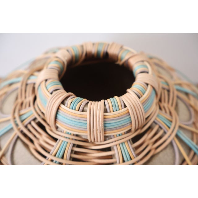 Signed Studio Pottery Basket Vase, Hilda Kidd Wiesenmeyer 2007 — Stoneware Vessel, Hand-Woven Dyed Reed Collar, American Fiber Art Ceramic For Sale In San Francisco - Image 6 of 10