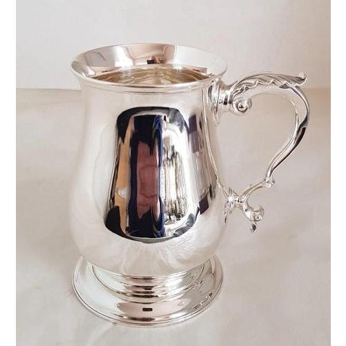 Antique Victorian Sterling Silver Tankard from Chawner & Co., London, 1882 For Sale - Image 3 of 18