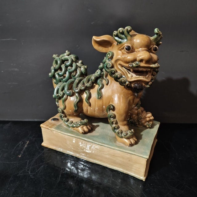 Amber Vintage Shiwan Kiln Amber Glazed Foo Dogs on Pedestals - A Pair For Sale - Image 8 of 9