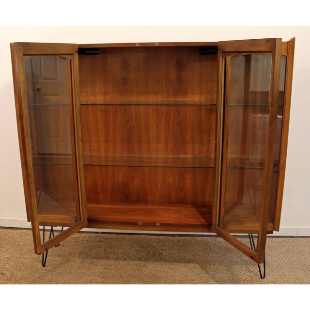 1940s 1940s Mid-Century Danish Modern Lighted Glass Door Walnut Cabinet/Credenza For Sale - Image 5 of 14