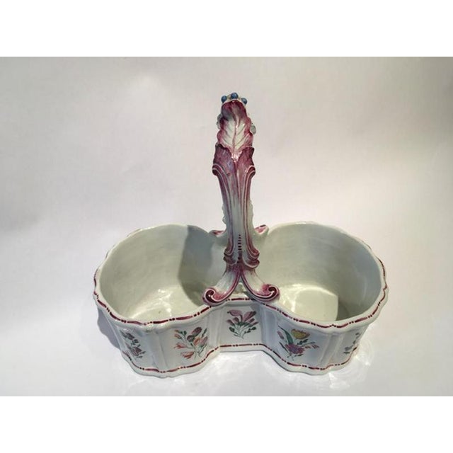 This is an original Richard Ginori production dated late 18th century. It's a very elegant piece to dress your table or to...