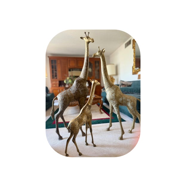 Mid-Century Modern Vintage 1970s Hollywood Regency Solid Brass Giraffe Floor Statues - 3 Piece Family Set (Up to 54") For Sale - Image 3 of 4