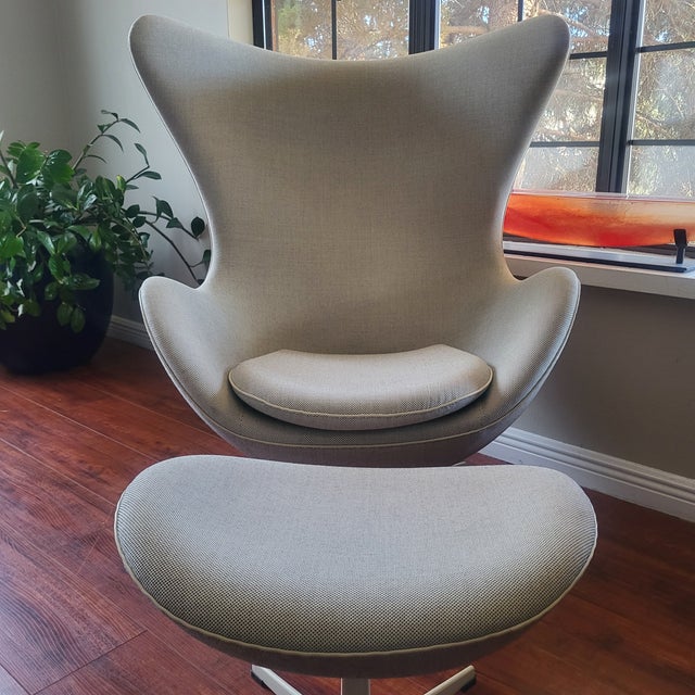 2020s Fritz Hansen Authentic Arne Jacobsen Egg Chair For Sale - Image 5 of 10