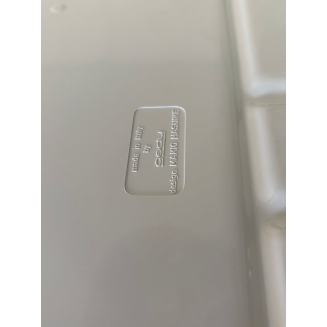 Mid-Century Modern Rare 1970’s Vanity Organizer by Makio Haswike Italy Molded Plastic Hinged Lid Integrated Mirror Divided Compartments For Sale - Image 3 of 7