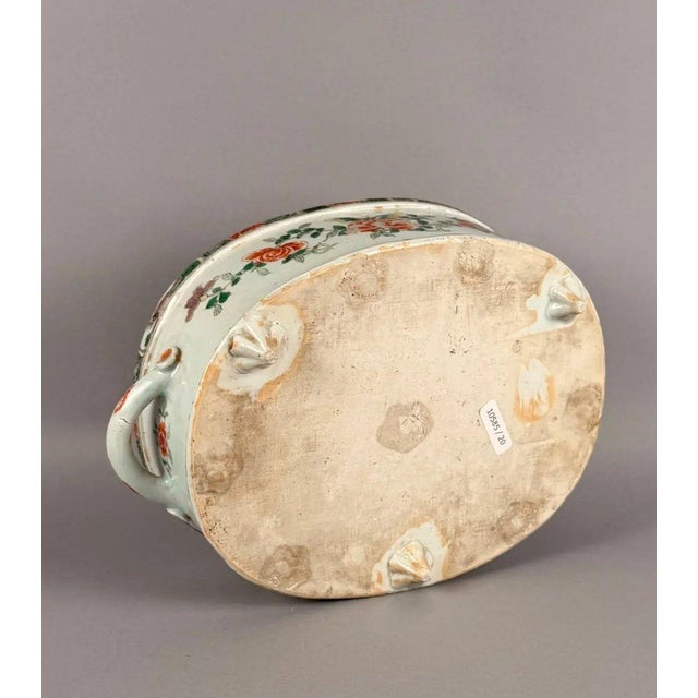Porcelain garden set in the famille verte style, Kangxi period (1662-1722), China For Sale - Image 6 of 6