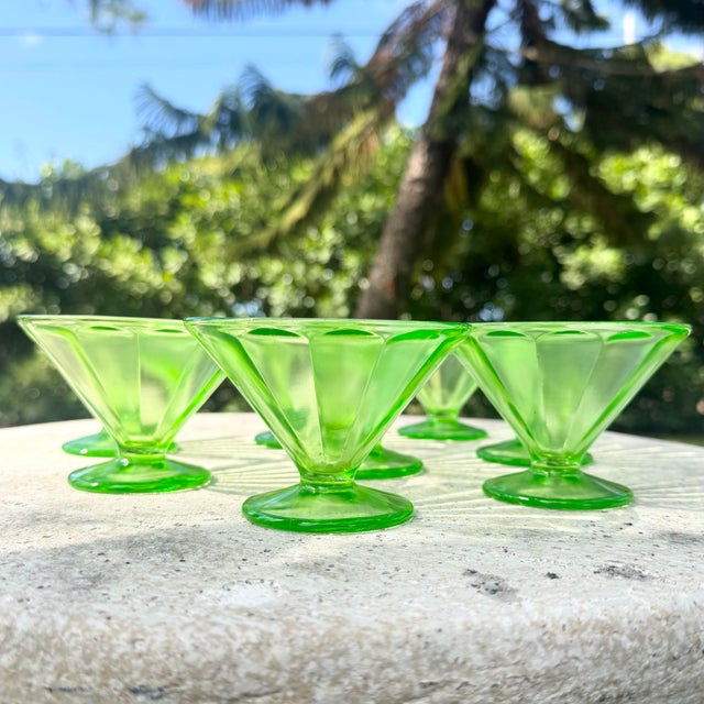 Vintage Green Federal Glass Sherbet Dishes - Set of 8 For Sale In West Palm - Image 6 of 9