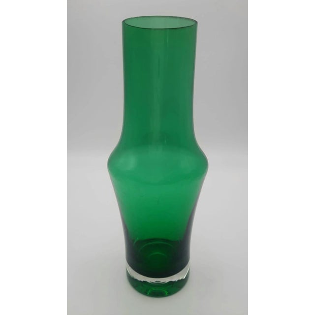 1960s Riihimäen Lasi Oy Green Glass Stem Vase by Tamara Aladin For Sale - Image 11 of 11