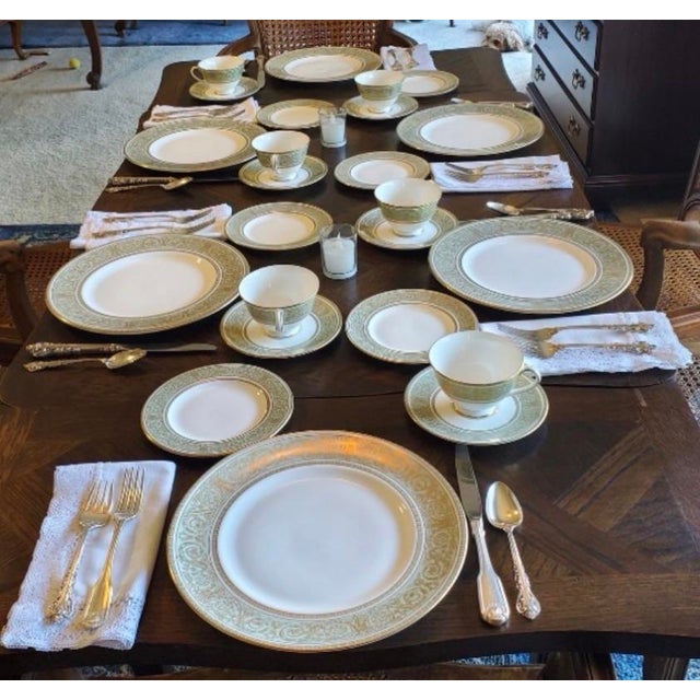 Royal Doulton English Renaissance by Royal Doulton Service for 12 For Sale - Image 4 of 7
