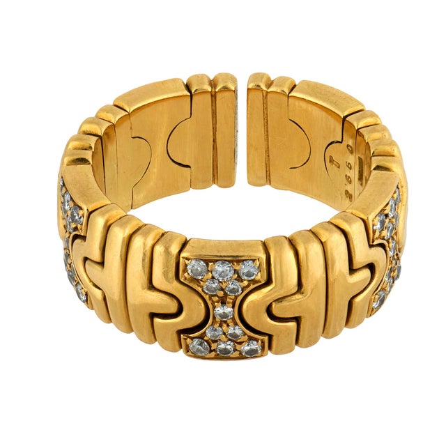 Contemporary 1990s Bvlgari Diamond 18k Yellow Gold Parentesi Band, Size 6 For Sale - Image 3 of 6