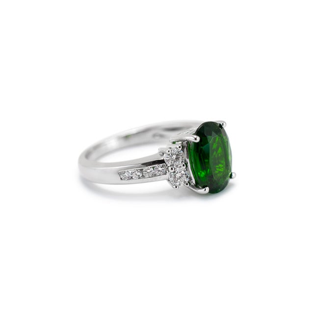 Early 21st Century Ladies 14k White Gold Tourmaline Accented Diamond Cocktail Ring, Size 7.25 For Sale - Image 5 of 9