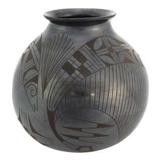 Large Mexican Black on Black Pottery Olla Signed by Jesus Pina 20thC For Sale