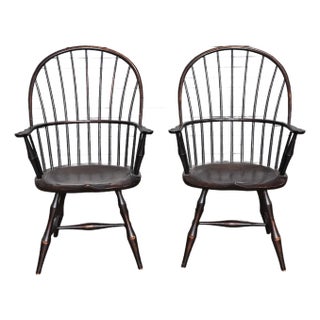 Late 20th Century Pair of d.r. Dimes Sack Back Windsor Arm Chairs Bench Made Black Crackle Finish For Sale