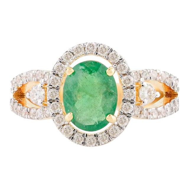 1.01 Cts Oval Emerald & Diamond Wedding Ring Size 6 For Sale