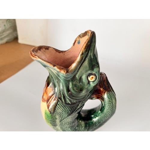 Majolica Gobbling Fish Jug in Green and Brown, England, 19th Century For Sale - Image 5 of 10