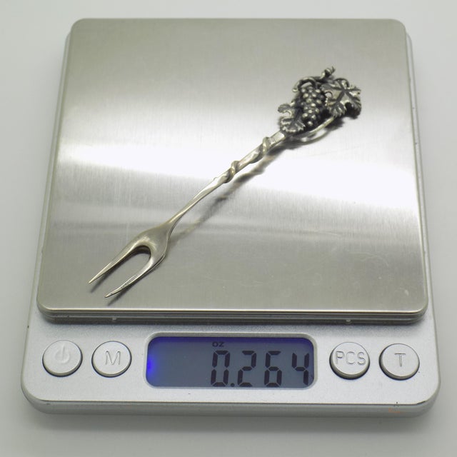 Vintage Italian Silver 800 Grape Cocktail Fork from Raspini, Arezzo, 2000s For Sale - Image 13 of 16