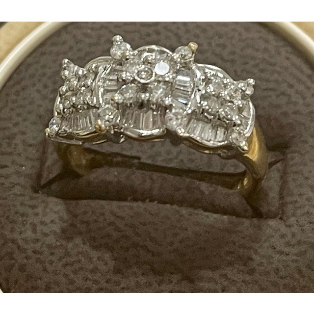 Three-Stone 1.5 Carat Diamond Cluster Cocktail 14 Karat Gold Ring For Sale - Image 17 of 18
