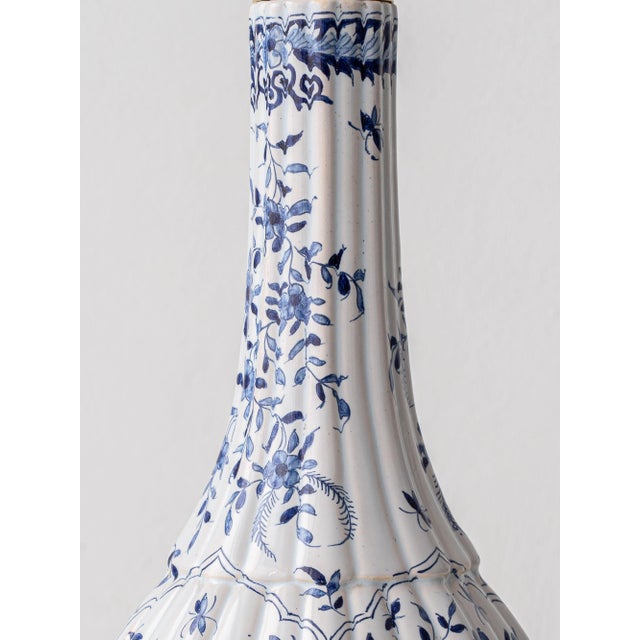 Blue Delft-Style Blue and White Ceramic Table Lamp by Samson, 1880-1910 For Sale - Image 8 of 17