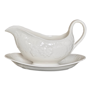 Made in England Vintage Wedgwood Strawberry and Vine Gravy Boat With Underplate - 2 Pieces