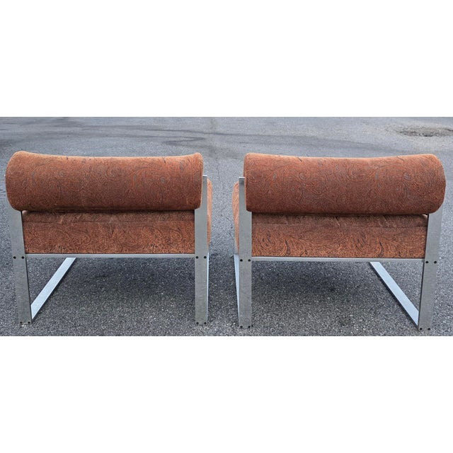 Metal Pair of Harvey Probber Mid-Century Modern Tufted Slipper Lounge Chairs in Paisley Upholstery and Polished Chrome, Circa 1965 For Sale - Image 7 of 15