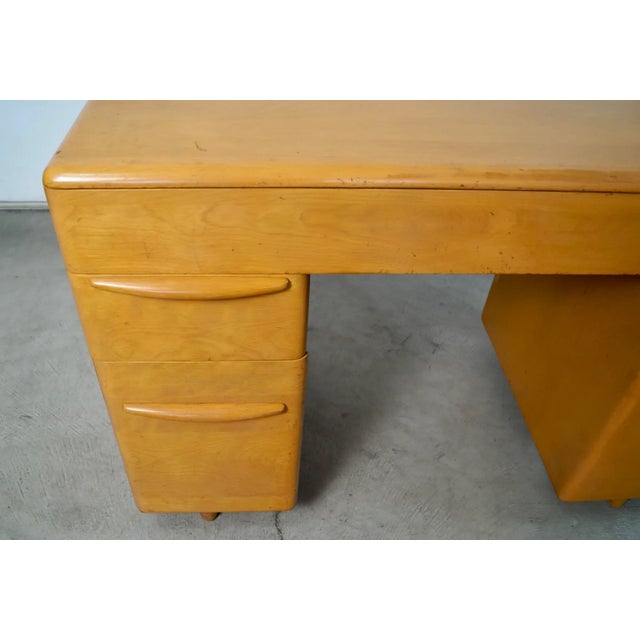 1950’s Mid-Century Modern Heywood Wakefield Solid Maple Desk For Sale - Image 10 of 12