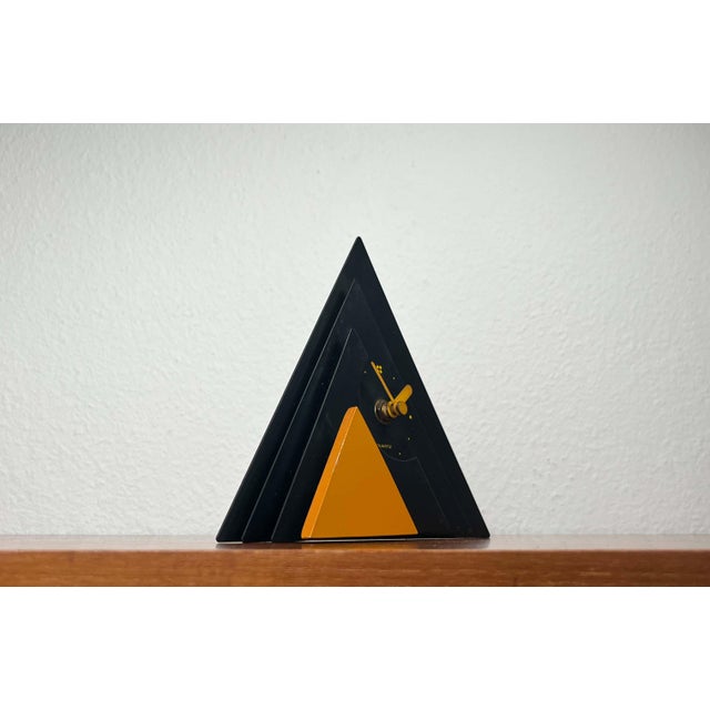 Postmodern Vintage Japanese Black and Yellow Pyramide Table Clock from Makiko Taniguchi, 1980s For Sale - Image 3 of 18