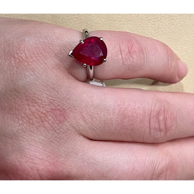 Pear Shape 2 Carat Treated Ruby & Diamond 14 Karat White Gold Ring For Sale - Image 12 of 18