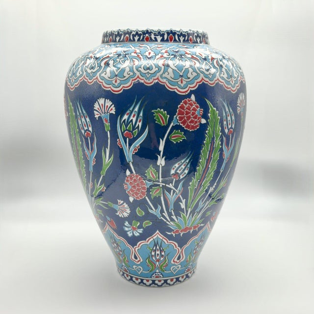 2020s Handmade Ceramic Grand Shah Vase with Lid (60cm) Dark Blue Saz Leaf and Carnation For Sale - Image 5 of 7