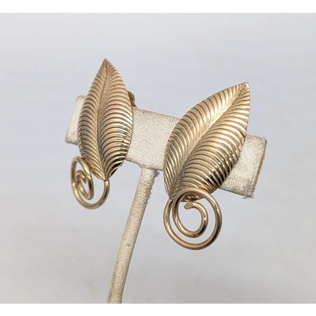 Napier Vintage Signed Napier Goldtone Linden Leaves Clip Earrings, 1954 Ad Piece- 2 Pieces For Sale - Image 4 of 9