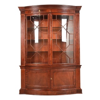 Baker Furniture Georgian Flame Mahogany Lighted Breakfront Bookcase Cabinet For Sale