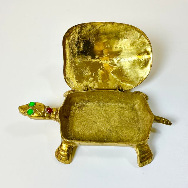 1960s Vintage Art Deco Coastal Hollywood Regency Bejeweled Brass Turtle Box For Sale - Image 6 of 18