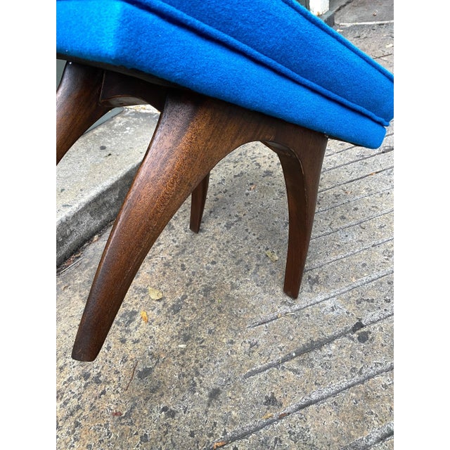 Vladimir Kagan 1960s Upholstered Bench with Spider Legs in the Style of Vladimir Kagan For Sale - Image 4 of 9