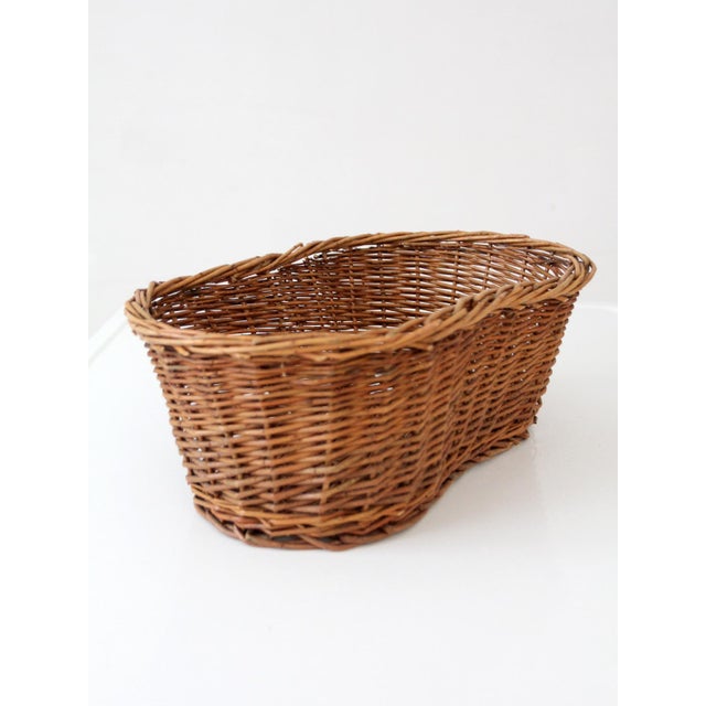 Farmhouse Vintage Wicker Basket For Sale - Image 3 of 11