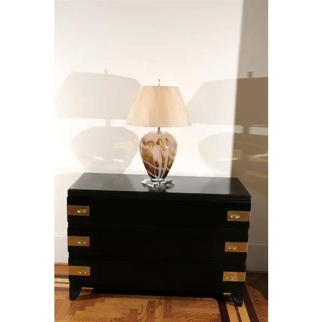 1990s Pair of Vintage Blown-Glass Table Lamps with Lucite Bases, Caramel & Ivory, 1990s For Sale - Image 5 of 8