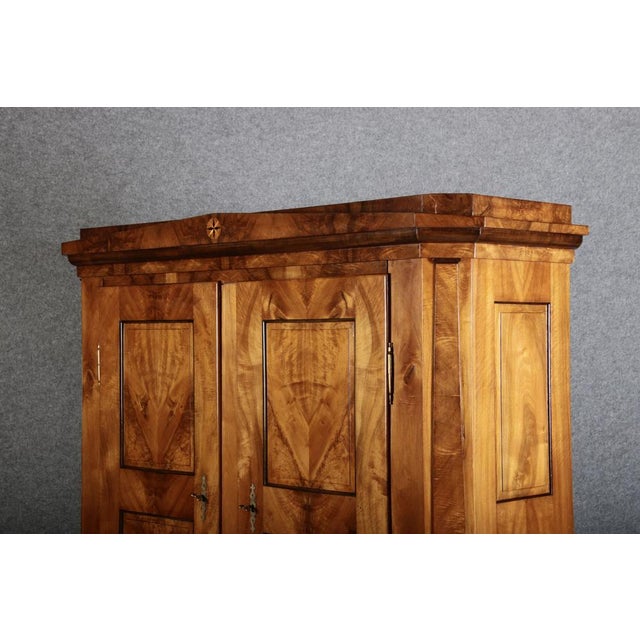 Antique Biedermeier Cabinet in Walnut, 1820s For Sale - Image 18 of 18