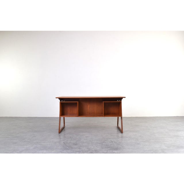 Wood Mid-Century Danish Teak Executive Desk by Svend Åge Madsen for H.P. Hansen, 1960s For Sale - Image 7 of 18
