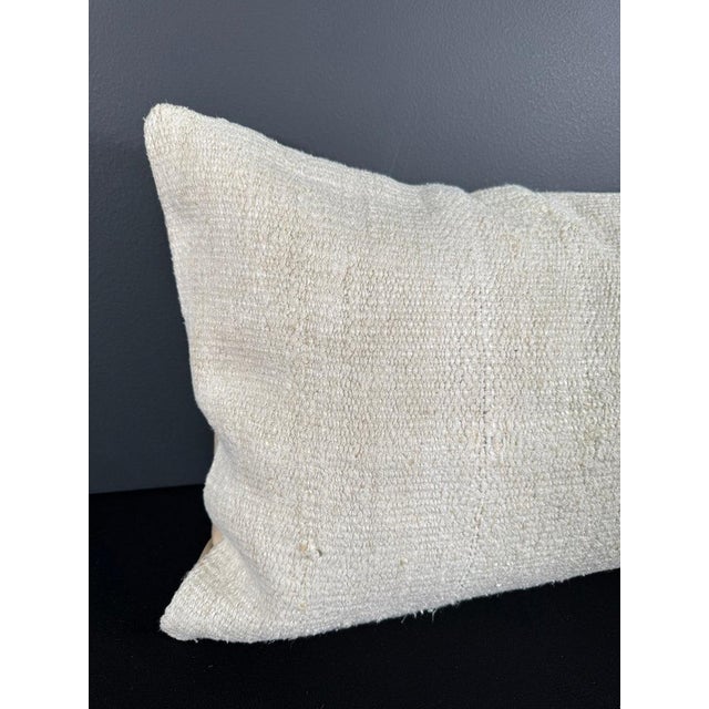 Turkish Hemp Pillow Cushion Natural Beige Pillow Cushion Cover 16 "x 24" #30025 Enhance your home decor with our Kilim...