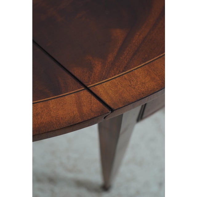 Ethan Allen Figural Mahogany Pembroke Style Lamp Table For Sale - Image 10 of 12