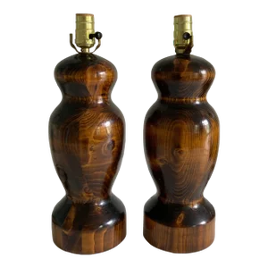 20th Century, Pair of Turned Solid Wood Mid-Century Multi-Tone Wood Grain Lamps – High Gloss Varnish